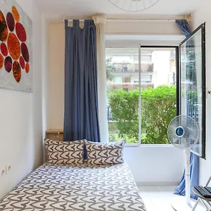 trocadero-cozy-studio-apartment.fr-paris.fr/